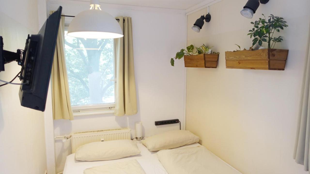 1 Zimmer In Wohngemeinschaft, Netflix, Premium Kabelfernsehen, Kueche Apartment Berlin Exterior photo